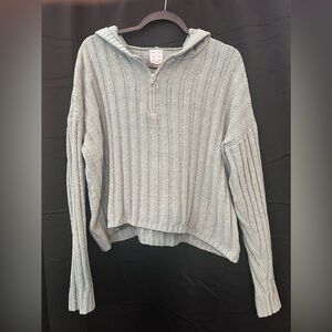 Hooded sweater